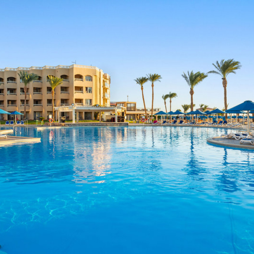 Beach Albatros Resort